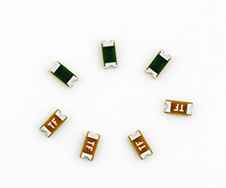 力特0468貼片保險(xiǎn)絲